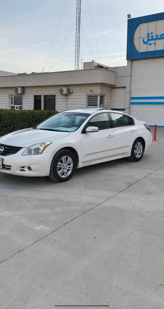 ئاڵتیما 2010 خەلیجی فول مواسەفات سلایت فۆرمیکا مەرکەزی ئاوێنە ئیشارەت شاشە بیلاد کامێرا فول فول بێ سبوخ
تایەی تازە سەیارەی ماڵە هادرۆلیک تازە مەکینەی 
لۆک خراوەتە سەری بە 5 گەڵا سەیارەکە نمونەیە 

123 ورقە

شوێن کەلار 
ئەگەر موشتەریت نامە بنێرە

***********
