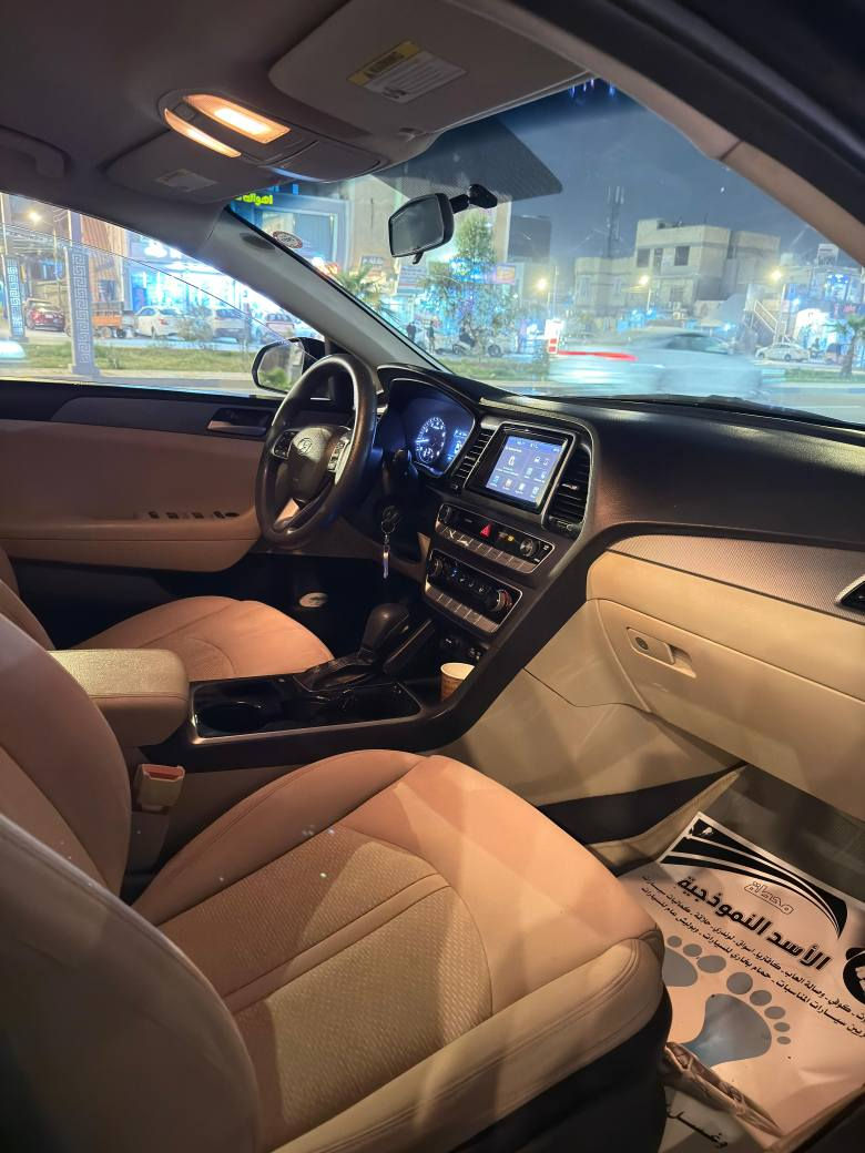 السلام عليكم هونداي سوناتا 2018 وارد امريكي كفاله فقط بارد ٣ مكانات صغار صور الضرر بالمنشور 
رقم سليمانيه بسمنه هزه جديده قبل ١٠ ايام السنويه الحد ٢٠٣٢ سياره جاهزه من كل النواحي حداديه ١٠٠% تخم تاير  موصفاتها شاشه كبيره تحكم ستير فول كامره مثبت سرعه تنبيه انحراف عن الطريق 
مكينه ٢٤٠٠ شرط بدون فتح كفاله كير مكينه عامه 
شرط بانزين عادي بدون اي دكه ولف العنوان بصره 
*********** البصرة, العراق
