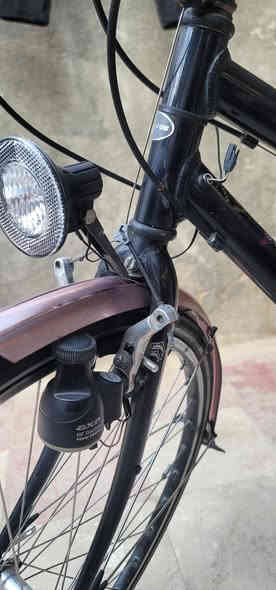 السلام عليكم بايسكل للبيع حجم ٢٨
 العنوان سوق الشيوخ الدجين
 السعر ١٢٥ تفاصيل داخل الصور 
 ***********
