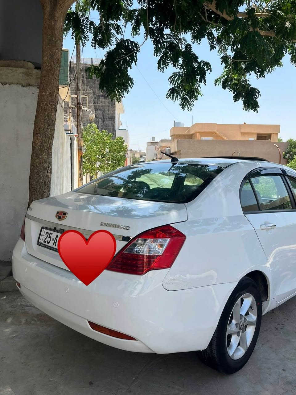 سلام عليكم
للبيع جيلي امكراند رقم كركوك سنويه لوحات جديده لحد 2031 بيها بطاقة بنزين 
شرط التحويل ♥️محرك كير بلادي شرط بدون اي عيب ❄️تبريد شغال 🛞تخم تايرات جديد
سياره كلين بيها فقط شبر صبغ بلهلال خلفي 
صدر امامي خلفي جديد 🚘 منضومة لايتات جديده +زينون 🌸سلايت شغال 🥰كهربائيات كلها شغاله 👍غرفتها جديده كلش حلوه 
سياره جديده بمعه الكلمه بدون اي نقص 
شايف خيرها اليأخدها 🤪 سعر 60 بيها مجال بسيط شراي خابر *********** بيها واتساب هم 😀مكان كركوك كركوك, العراق
