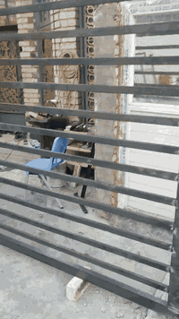 حداد متجول بغداد حي الجهاد والمناطق المجاورة تصليح جميع الابواب والشبابيك القديمة  وتفصيل جميع الابواب والشبابيك الجديدة قمريات كيربي وغرف سندويش بنل وعمل قواطع بلايود خشب وقواطع بلاستك مزجج شفاف ابيض عمل ميز مبردة وقفص مكيف ابو ياسر الحداد متوفر وات ساب وماسنجر ***********
