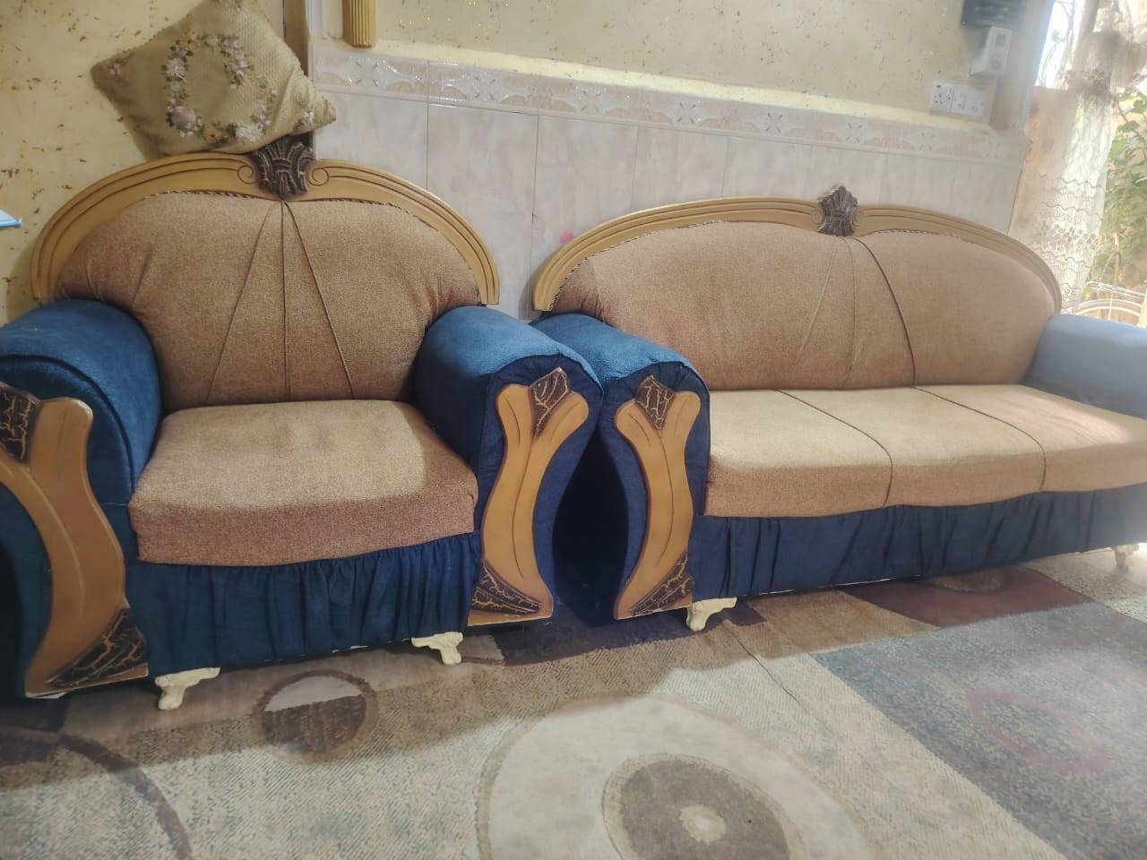 تخم للبيع ب ٣٠٠ ألف وبي مجال ***********
