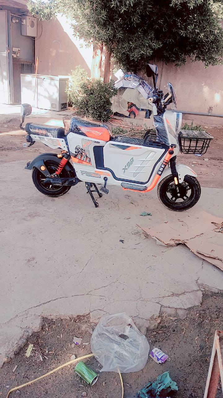 دراجه شحن للبيع 475من الوكيل جديده الشراي يتصل *********** x900 نظيفه معنه الكلمه
