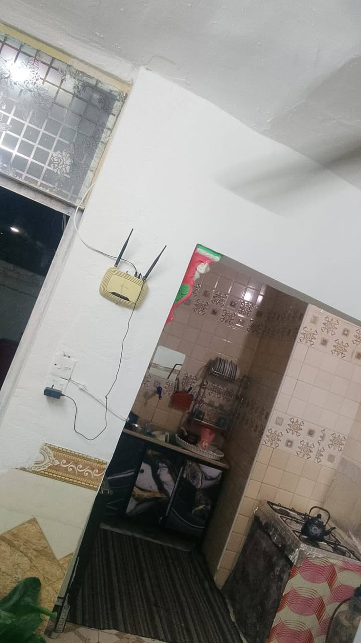 سلام عليكم يوجد دار للبيع مساحه ١١٢م بسند ١٠٠ طابو زراعي سند ٢٥طابو قرب شارع ١٠٠وشارع٨٠ خلف بانزين خانه اضواء الحله البيت درجة اولى السعر ٣٥ الاستفسار على هذا رقم *********** أو مراجعت مكتب بهاء الجشعمي قرب جسر المشات شارع ١٠٠
