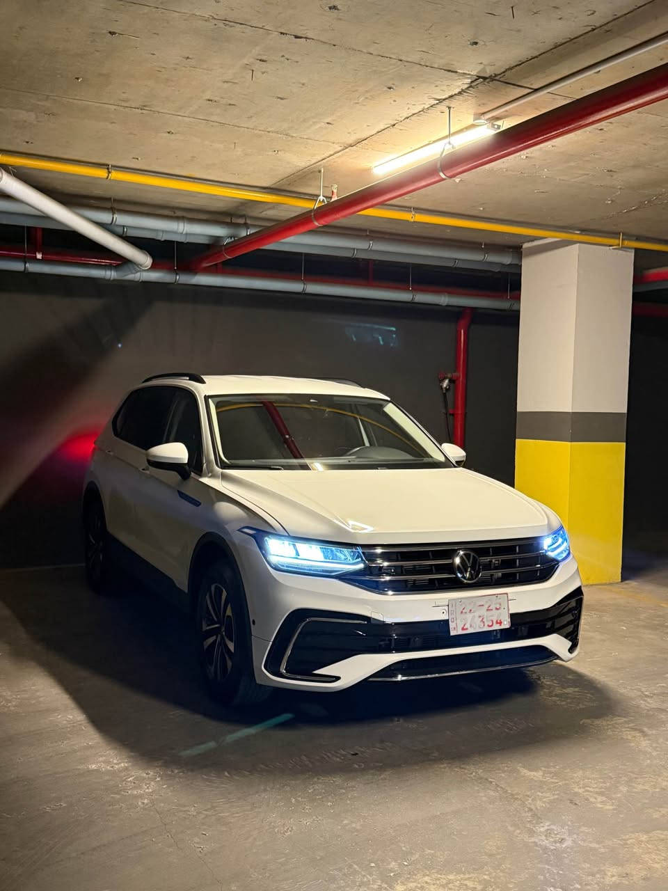 فولكس واگن تيگوان 
موديل ٢٠٢٤ 
مواصفات   Se
ربع بونت جملخ صبغ
بدون دواخل 
ايرباك سكان سستم
٩٠٠٠ الف ماشيه
سياره  دبل اكسل 
شاشه كاميرا حاسه
اوتو ستوب  بريك ههوا 
بصمه شغل بصمه باب 
كشنات هيتر 
 سعر ١٦٨
0770 151 7071 السليمانية, العراق
