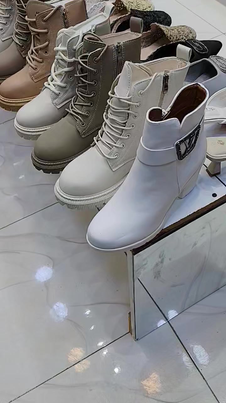 💥تنزيلات 💥تنزيلات 💥
سعر القطعة 💥5000 الف 💥
#العنوان خانقين مجمع الحاج قاسم خلف مجمع حبيب مول
توصيل جميع المحافظات وداخل خانقين واتس ***********
احذية و حقائب بشار
