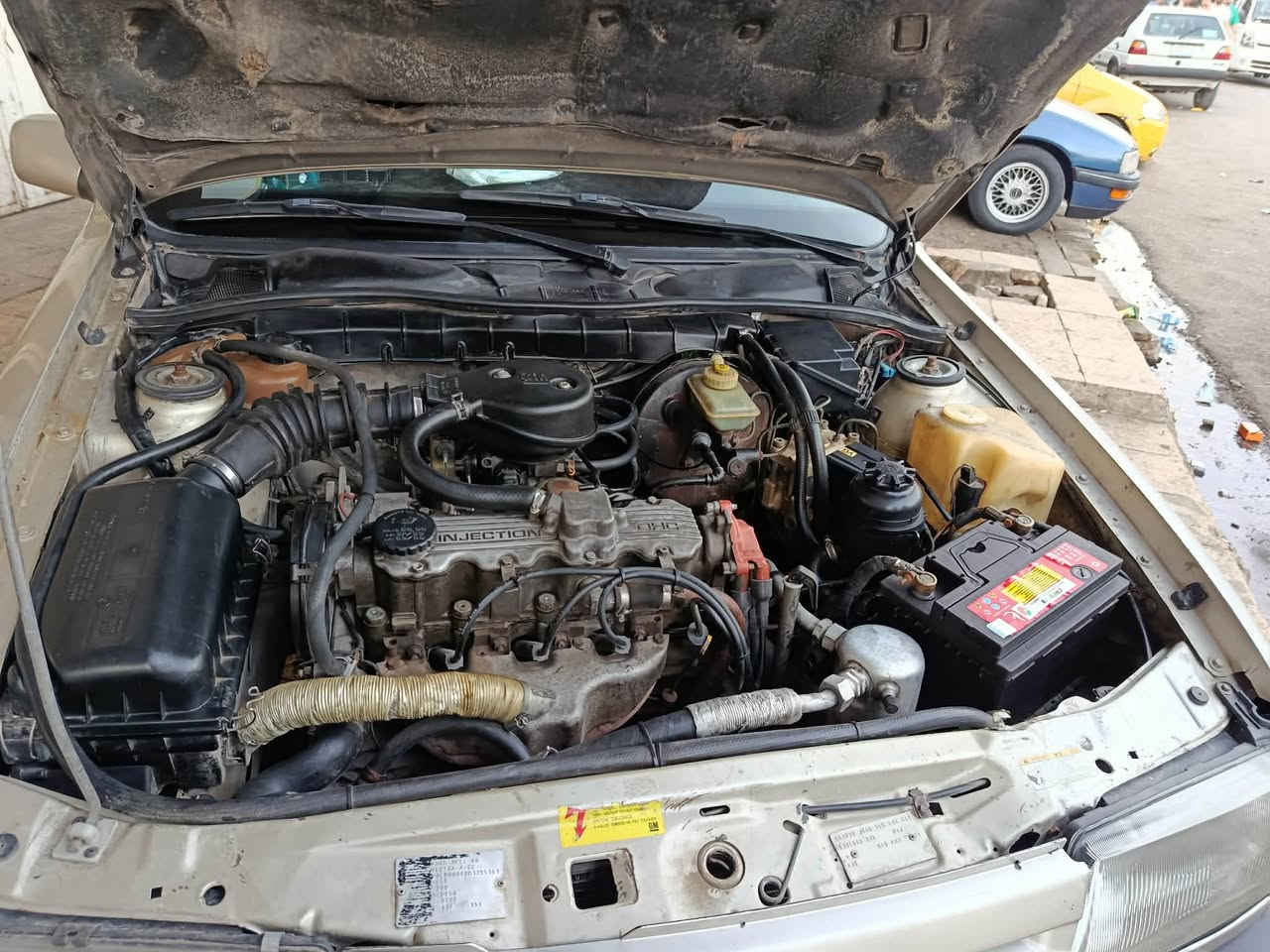 السلام عليكم 
اوبل فكترا للبيع موديل٩١
كير اوتوماتيك اصل
حجم١٨ اصل
سلايت 
تبريد اصل
ABS  
ويل كب خليه اصلي
محرك وكير بشرط
صبغ داير ودوسه فقط
تايرات جدد 
باتري جديد
غرفه بحاله ممتازه 
بطاين البواب نضاف
السياره كلها بشرط ما بيها اي نقص طخم جديد

**السعر ٥٠ وقابل للتفاوض
للاتصال *********** موصل جانب ايمن
مو تجي تنطيني ٣٥ وتكلي ما بيها شي معامله لو اريد ابيع  ب٣٥ ما اطلب عليها ٥٠  
اعتذر ع اطاله🤍.
