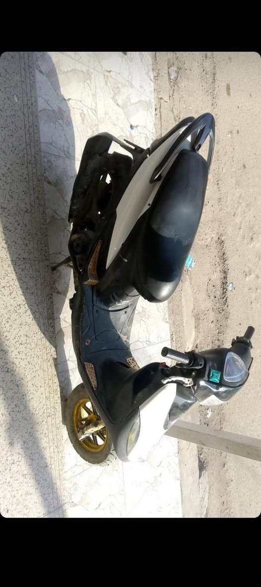 السلام عليكم دراجه ماكس عدله نضيفه بوشه 55
كهربائيات شغاله سلف موجود
620 بيها مجال
الرقم  : *********** واتساب فقط
