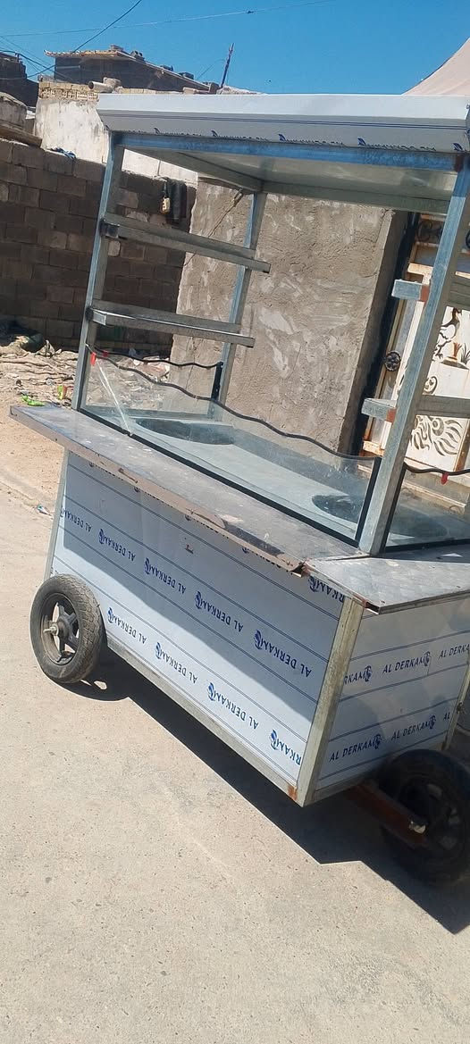 عربانة للبيع تفصال سعر ٣٠٠ وبيهة مجال مدينت الصدر الستفسار على الواتساب ***********
