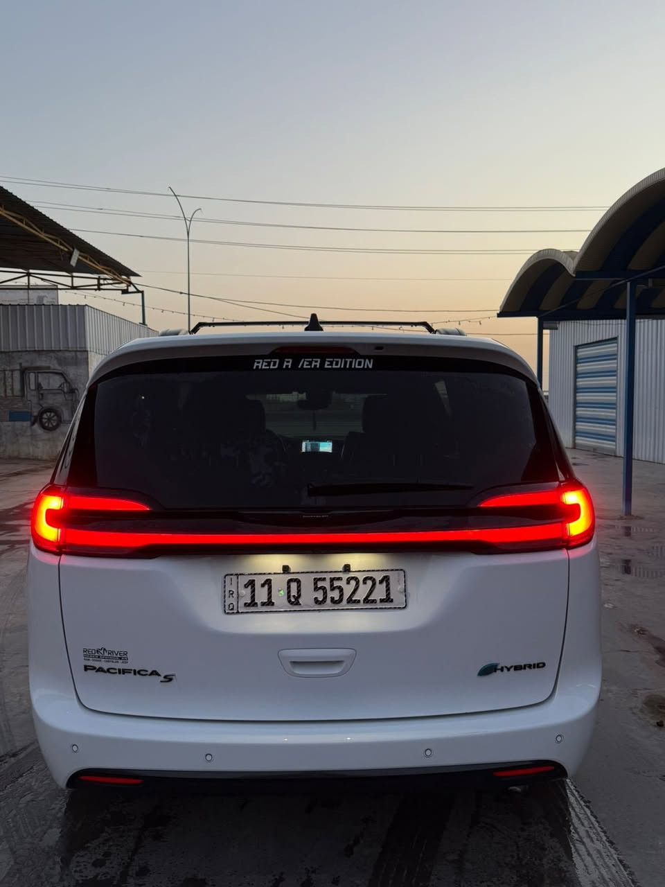 سلام عليكم
2024   CHRYSLER PACIFICA.  S 

كرايسلر باسفيكا هايبرد - بانزين - بلك ان 

الضرر ؛؛  موضح بلصور 

                 

اللوحه ؛؛ بغداد بسمي تحويل بنفس اليوم 

1-خمس كامرات السيارة 360

2- هندبريك بصمة 

3- تشغيل عن بعد 

4- هيترات بالكشنات 

5- رادر جانبي 

6- بيبان كهرباء ( تحكم ريمونت ) 

7- صندوق كهرباء شفط 

8- رادار امامي خلفي 

9- كشنات VIP منفصل

10- مانع انزلاق 

11- نظام ستوب بارك 

12- لايت لدالشكل الجديد 

13- تنبيه الخروج المسار 

14- شاشة كبيرة كاربلاي 

15- تبريد مركزي ثلاثة قطع 

16- تدفئه كراسي وستيرن

17- تحكم استيرن فول 

18- بردات داخلية 

19- اشاير بالمري 

20 -محرك 6 سلندر 3600 

21- كير ماوس 

22- نقطه عمياء 

23 - كشن كهرباء + خزن 

سعر السياره :260 

       مكان السياره بغداد

       ☎️ ***********
