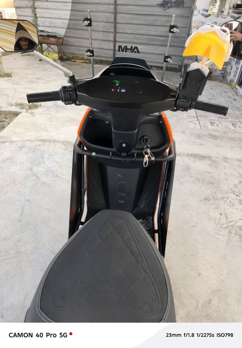 السلام عليم دراجه شحن للبيع سرعه 85 حقيقي موديل 2025 نضيفة كلش السعر مليون و 300 بيهة مجال حك الجية مكان الطارميه مشاهده رقم البائع ***********
باقي التفاصيل خاص لا تتصل اذا مو شراي
