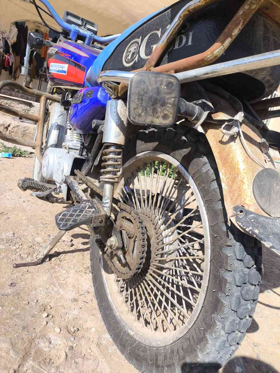 السلام عليكم تايكر 2019
جاهز شغل وامشي شرط مراوس يرهم وبيع يرهم سعر 300 
***********
