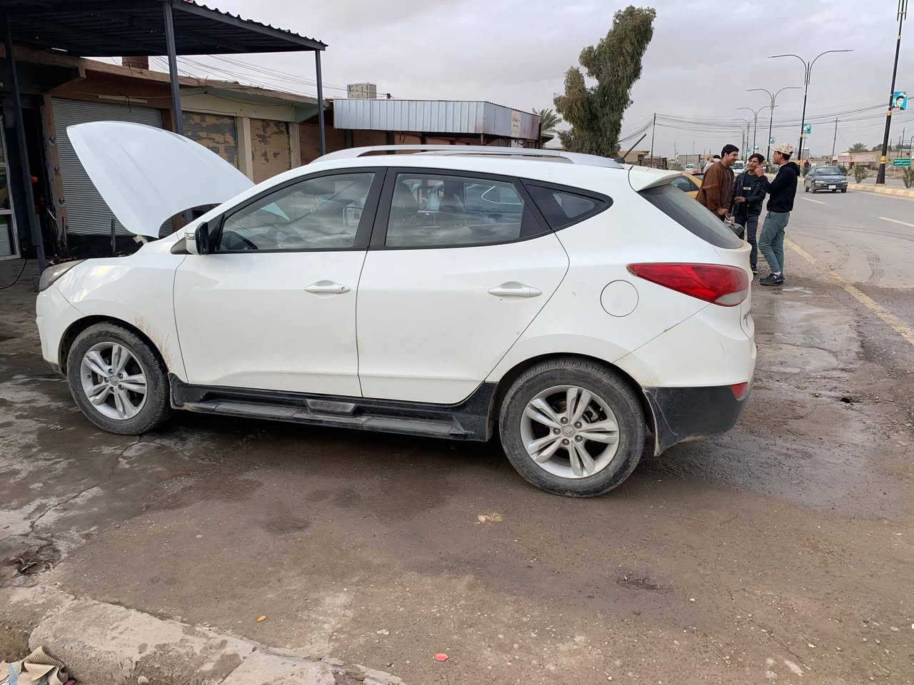 السلام عليكم ورحمه الله وبركاته 
اكيد مستمرين بعروضنا من 
(خدمات الوسام)
عرض مفتوح علا مدار (٢٤) ساعه 
توفر ( خدمات الوسام)
كافت انواع الدهن 
(الاماني )
(الاماراتي )
(السعودي )
(الامريكي)
(والعراقي) 
كافت انواع الدهونات موجوده 
وهاي الصور قبل دبديل الدهن وبعد تبديل الدهن 

🚗🚗🚗🚗🚗🚗🚗🚗🚗🚗🚗🚗🚗🚗

العروض الي (بخدمات الوسام ) 
(ويه تبديل الدهن)
(غسل مجاني )
(تشحيم مجاني)
(تشحيم مجاني)
(تكيج تواير مجاني)

⚫⚫⚫⚫⚫⚫⚫⚫⚫⚫⚫⚫⚫⚫⚫
عنوان المحل 
(الشركاط قريت الحوريه)
(قرب سايلو الشركاط )
🩹🩹🩹🩹🩹🩹🩹🩹🩹🩹🩹🩹🩹🩹🩹🩹
راح تبدي يوم (15) بشهر 
اي شخص يجي يبدل دهن 
يتسجل اسمو ويدخل قرعه 
والقرعه تنتهي يوم(1)
يعني راس الشهر الي يطلع 
اسمو بالقرعه (يربح ويانه)
(تبديلت دهن لسيارتو)

وحياكم الله الجميع 
رقم الهاتف ***********
(الي يحتاج دهن بي وقت يخابر واحنه حاضرين )
