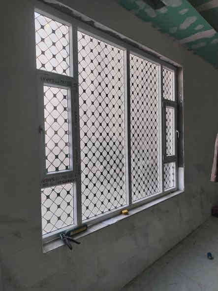 بعض من اعمالنه انشاء الله ينال عجابكم يوجد لدينا جميع انواع زجاجات اسعار تنافسيه دبل جام زجاج تركي معجون زجاج لستيك المنيوم تواصل *********** العنوان طوز قرب امام احمد مقابيل ماركيت حسين معروف
