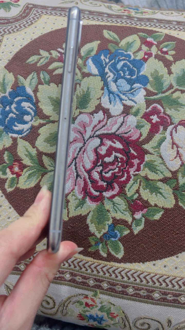 اكس ماكس اس ذاكره 64 فيس ايدي شغال. سعره 175 مكاني الحريه ***********
