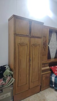 من رخصت ابو الكروب عندي غرفتين للبيع جديدات او نضيفات امانه الله مابيه...