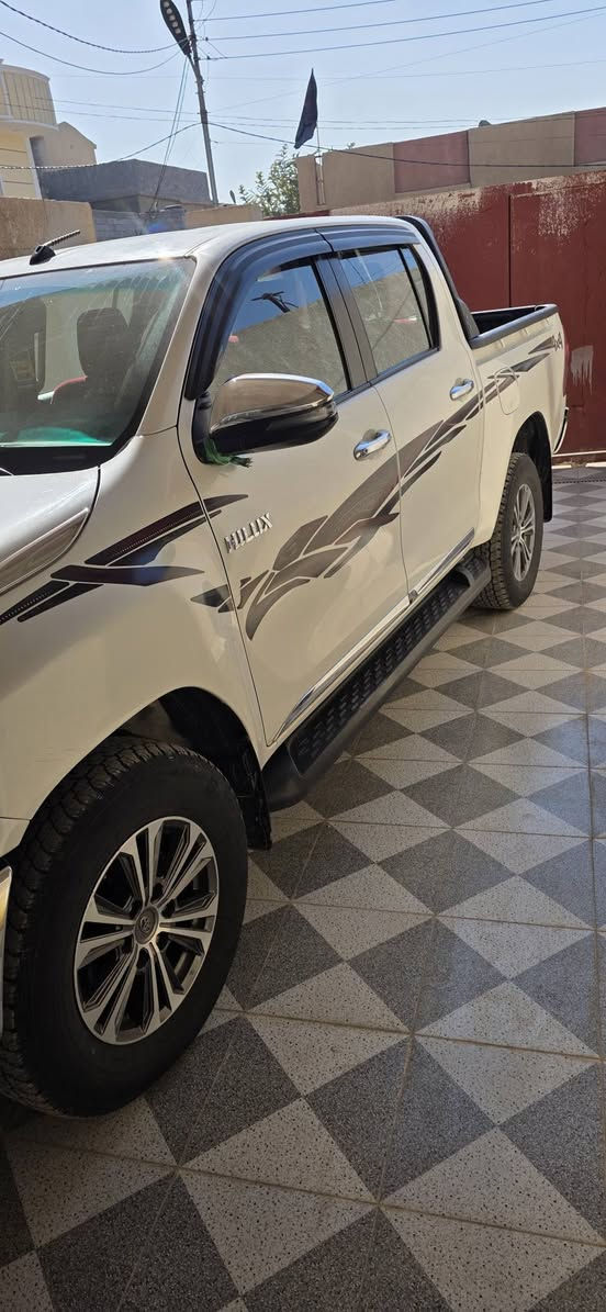 سلام عليكم للبيع بيكم  فورويل
موديل 22.              سعودي 
سعر 315 بيه مجال 
فول مواصفات. ماشيه 61 
مكفوله من كل نواحي 
استفسار اتصال ***********
