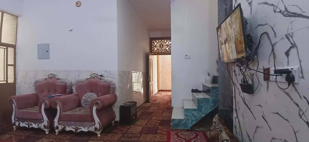 اللهم   صل  على  محمد  وال  محمد
السَلٱمٌ عـَلـْيگمّ-ۈرحـْمّـٌة ٱللـّہ ﯙبُرگـّاتہ
يعلن  مكتب   الشريفي للعقار   
عن   وجود   دار   للبيع    الموقع   مفرگ  السده    قريب   ع  ملعب   موقعه   ممتاز    
مساحته   300 متر    يتكون   م̷ـــِْن   غرفتين   وصاله  ومطبخ   واستقبال   وحديقه  وكراج   
البيت   متعوب  عليه    وكلش   مرتب    
السعر   150  وقابل    للتفاوظ،،،
للاستفسار  ***********
***********
***********
