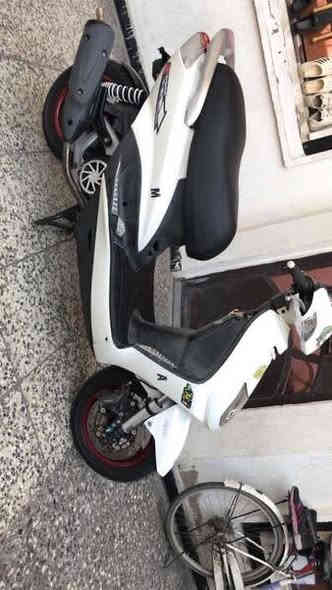 سلام عليكم سكنس مزوده للبيع او مراوس بشي نضيف تفاصيله مكينه تتي مارك 66 كت كامل بيه دراجه مليانه غراض كلجات رياضي رباط خلفي رياضي قبق فلاوين رياضي صالنصه ام الوزه طرب صدر دي واي بيم رياضي فج نيسن تعلاكه رباط دوسات بيهه بعد هواي غراض مكاني بغداد حي العامل سعر خاص رقم ***********
