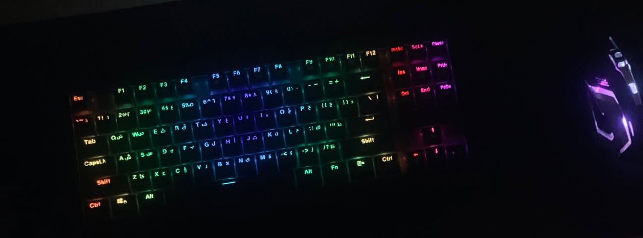 سيت اب مواصفات احترافيه للبيع او / مراوس مع ايفون 16 برو ماكس
الكارت Geforce RTX 5060 8G dual fan
المعالج AMD RYZEN 5 5500 Processor
الرام  DDR4 RAM 16G
الهارد SSD 1TB M.2 TEAMGROUP
البورد  B550M-K GIGABYTE
الباور 600W 
الكيس GAMING 4FAN RGB 
الملحقات:
شاشه GIGABYTE GS25F2
200HZ
25 INCH
Fhd
Ips
1 MS
كيبورد REDRGON KUMARA K552 RGB
ماوس كيمنك RGB 
ماوس باد
واتساب ***********
اتصال ***********
المكان بغداد - الدولعي
سعرها مليون و400 كامله
