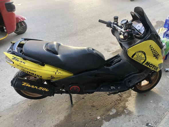 سلام عليكم شباب تي ماكس موديل ٢٠٠٧ مكينة مكفولة دراجة يرادلهة ترتيب مكينة حلوة بس متوازي واريد ابيع ورحمة لولديكم بس الشراي يجي خاص او واتساب فقط *********** السعر ١٥٠٠ وبيهة مجال لشراي
