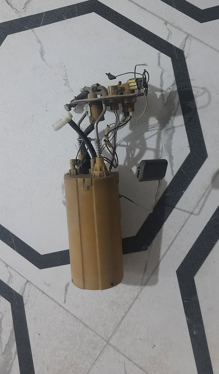 السلام عليكم للبيع غراض سورنتو ضفيره هيه وعقلها السعر ورقتين/ وعبوه مال سورنتو 2009 السعر 50 الف
ملاحضه / الضفيره ما اعرف خليجي لو لا الاستفسار *********** اتصل على هذا الرقم العنوان البصره
