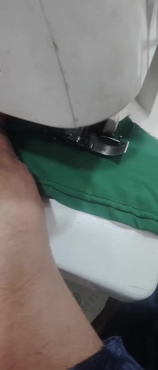 مكينة اوفر منزلي ٣بكرة. شغالة على الفحص مشتريتهة ١٨٠.  اريدهة. ١٥٠.نضيفة استخدامة. قليل.  بالة ياباني


**إذا كنت صاحب هذا الإعلان وتريد حذفه لأي سبب، رجاءا أرسل رسالة إلى الدعم الفني**