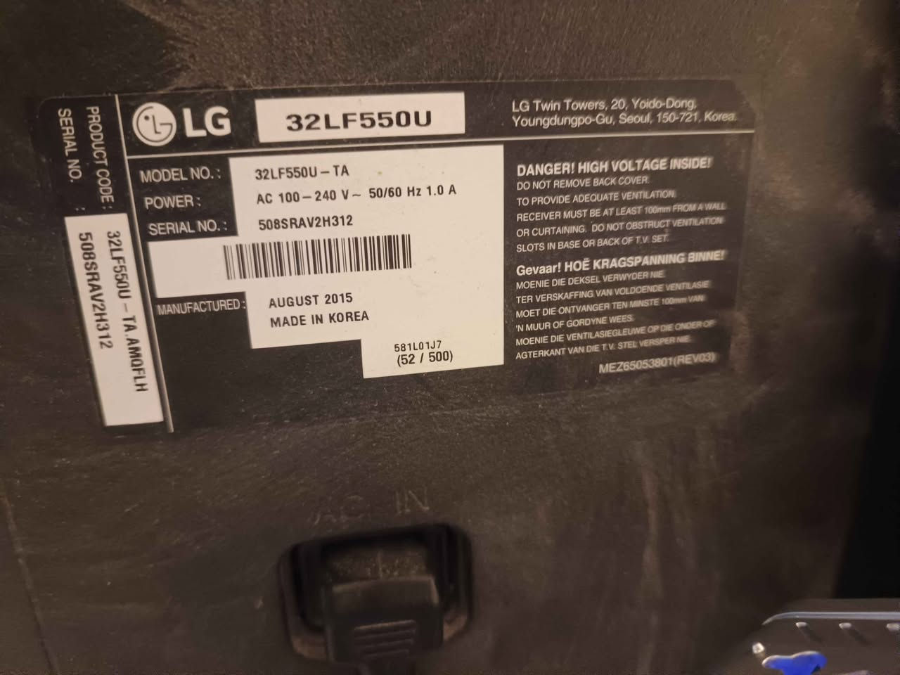 شاشة الجي اصلية مع الريموت مواصفاتها

ستلايت داخلي
منفذ HDMI 1 و 2
منفذ VGA 
منفذ aux
منفذ AV IN
منفذ CI كارت
منفذ هوائي للشبكات الارضية

سعرها ١١٠ الف

*********** متوفر واتساب البصرة, العراق
