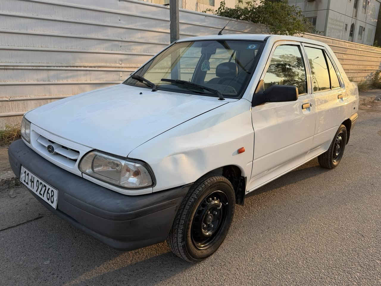 السلام عليكم من رخصه مدير الكروب المحترم سياره سايبه موديل ٢٠٢٠ ماشيه ٨٣ الف السياره جديده بيه جراد بالبنيد والصندوك بيه طخه بالجاملخ بصف السايق وطخه بسيطه بالبكلايت الخلف السايق السعر المطلوب ٥٧ ورقه وبيه مجال حق الجيه العنوان بغداد الشعب رقم الموبايل *********** السياره بااسمي الرقم الجديد الانكليزي تحياتي للجميع
