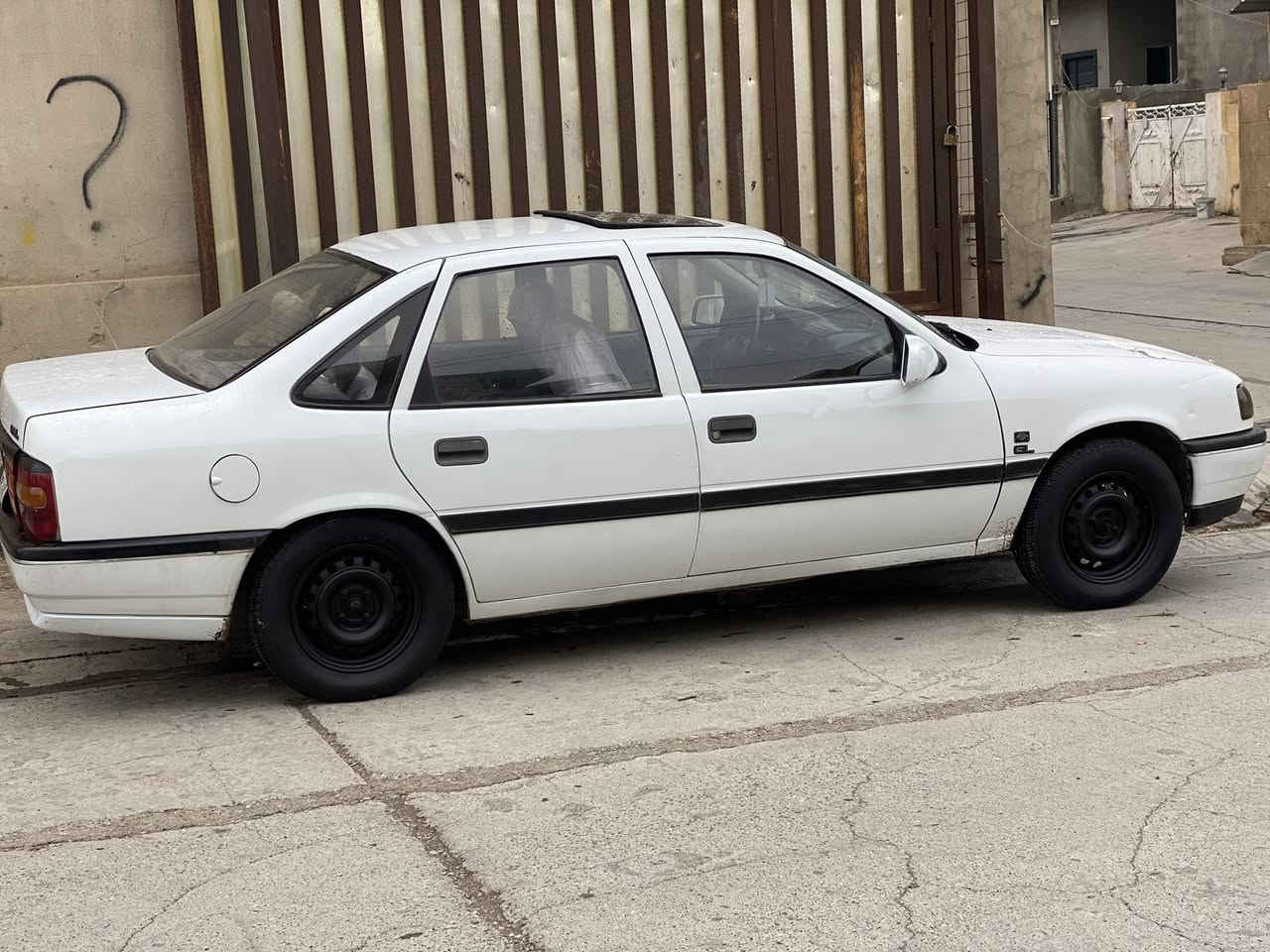 سلام علیکم ئوپل فیکترا مۆدیل١٩٩٠محرک١٦قایش عریز مابی نقس سیارە بس رقم مهنتی من٢٠٢٣پاتری جدید جام جدید بردات جدید تایرات اویل جدید عنی زربە خفیف ب گدام جاملغ سکن   هیلالات سبخ او واحد جاملغ گدام  مکان کرکوک شورجە شرای خابرنی***********
