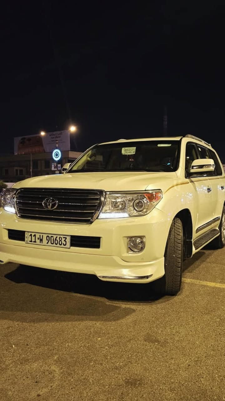 بسم اللّٰه الرحمن الرحيم
سلام عليكم
للبيع  لاند كروز 2015 جديده معنى الكلمه 

((((محرك 6 سلندر )))))) 

ماشيه 104  حقيقي 
 المواصفات بريم معروفه 
٧ راكب
٣ قطع تبريد
تحكم ستيرن
فتحة سلايت روف 
كشنات جلد 
ثلاجة
كامره خلفيه
حساس خلفي  حساس امامي
زراكات مري شفط كهرباء
تخم تاير امامي خلفي
نظام تزحلق نظام نزول منحدرات 
مثبت سرعه دفع رباعي 
وبيها مظومه لايتات عالي وناصي مشدود لها وكلهن أضويه بيض
بصمه تشغيل وابواب بصمه  رقم بغداد تحويل مباشر باسمي السياره كلش حلوه وجديده وجاهزه من كل النواحي كير مكينه صدر تايرات دهن فلاتر بلاد  مسويلها عنايه كامله بالمركز 
بيها بارد جزء بصيط بالباب والدعاميه الاماميه صبغ فقط

السعر420  وبيها مجال بسيط
📞***********
