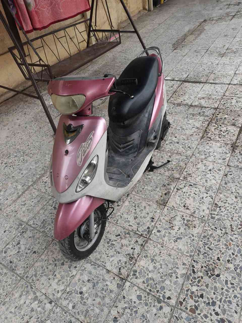 سلام عليكم
دراجه منغولي للبيع 
نضيفه مكينه ما مفتوح برغي 
سعرهة ب 600 وبيهة مجال بسيط 
رقمي ***********
