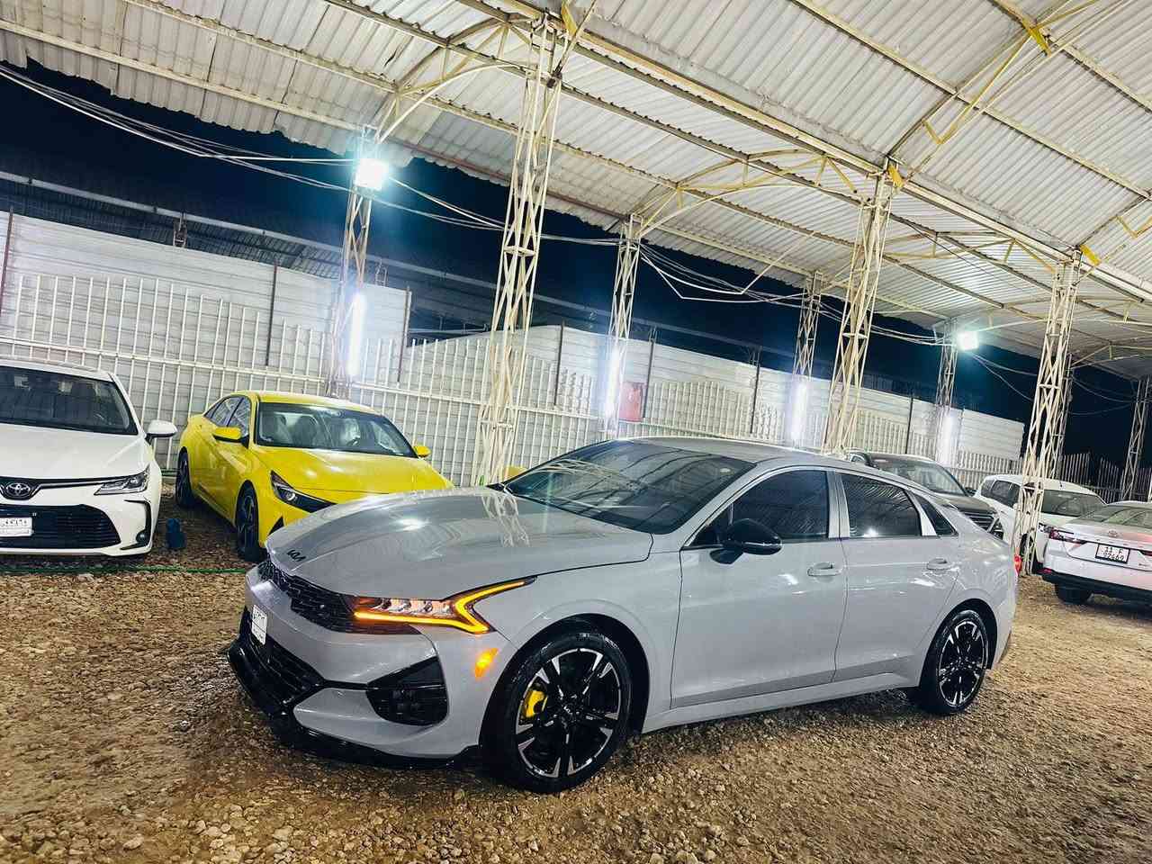 ياالله كي فايف موديل 2024 امريكي 
مرقم شهداء قادسيه وكاله عامه بسم المشتري 
الضرر جاملغ تبديل والحافه البنيد تصليح والباقي كفاله شرط شاصي لغد كفاله راديترات شركه حجر رادار كفاله مواصفات واضحه فول مواصفات جي تي لون مميز اسمنتي السعرب 170 بيع نقدأ فقط 
اي تفاصيل واتساب ***********
السماوة الرميثه شارع عام معرض احمد ال شمران
