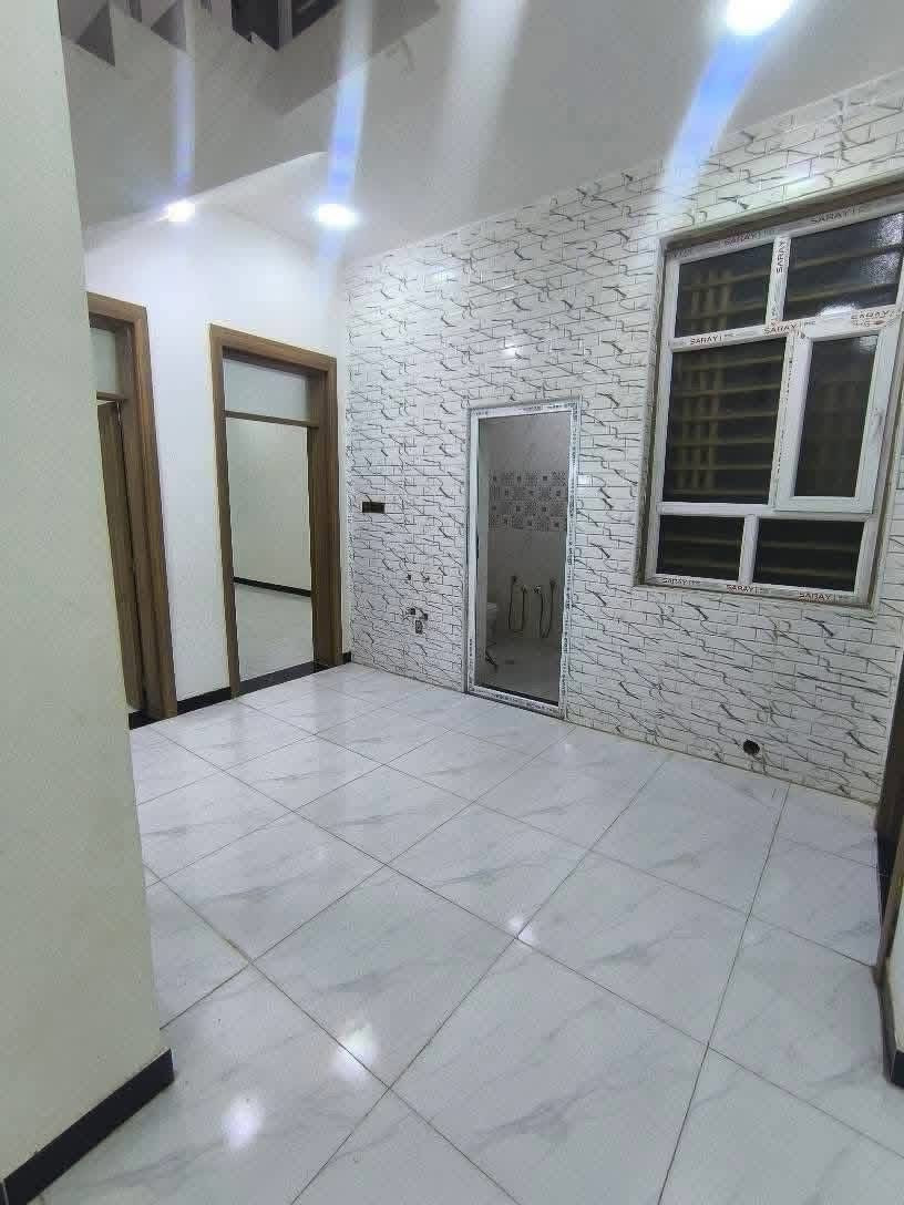 للايجار
#دار_للايــجــارالموقع :  ام الخيل 4 على ساحة 
مساحة الدار : 158 م2 
يحتوي ع غرفتين وصاله ومطبخ وصحيات واستقبال وطارمه
للاستفسار مراسلة الصفحة اوالاتصال 
***********
***********
مكتب املاك للعقار العروبة شارع المتحف
