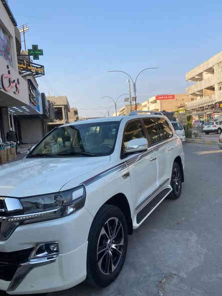 للبيع المكان تكريت
لاندكروز موديل 2020 GXR مكفوله بدون صبغ
4 كاميرات
 حساس امامي خلفي
 مري شفط 
فتحة سقف
كشنات جلد الأمامية كهرباء
3شاشات
تبرد مركزي
ثلاجه
ويل 20
تخم تاير جديد
ملاحظه /يوجد بارد قليل بالچاملغ أمام السكن
السعر 530$ وبيها مجال بسيط
للاستفسار ***********
