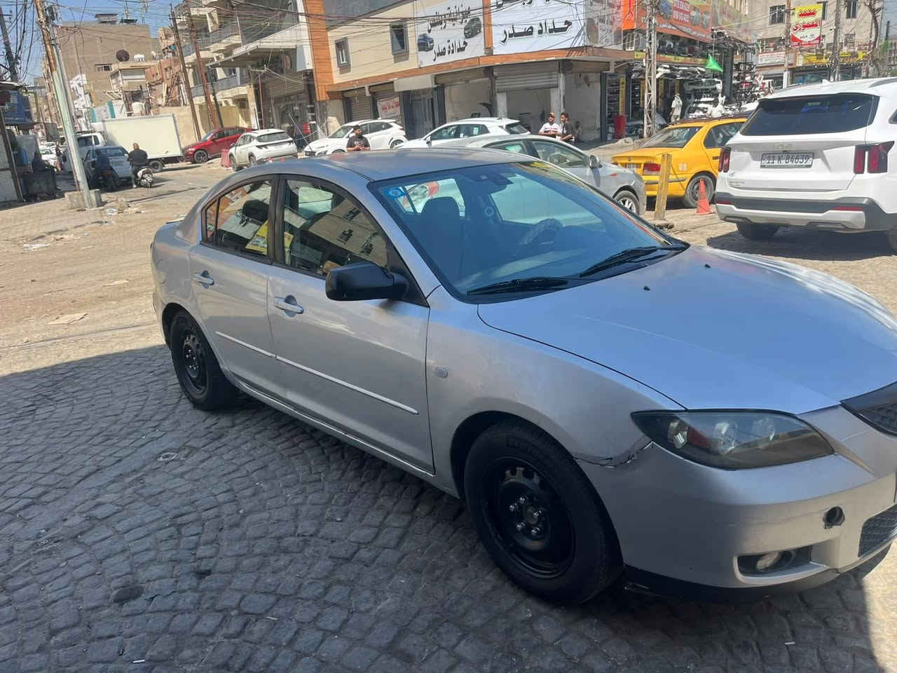 سلام عليكم سياره مازدا ثري اللبيع موديل 2007خليجيه مكينه ١٦٠٠  باسمي تحويل ثاني يوم رقم الهاتف ***********
