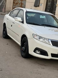 كيا اوبتيما • ٢٠١٠ • كشنات جلد