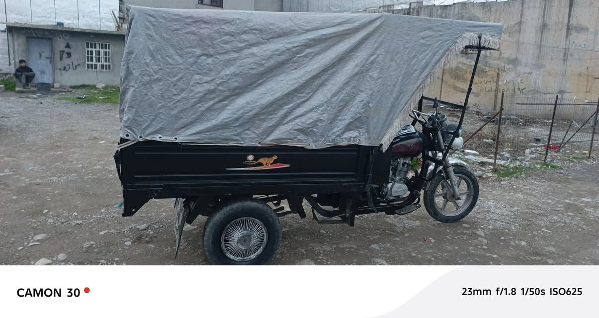 بەناوی خوای گەورە ئەم کەریم کابانە بۆفرۆشتن مەکینەی 200گیڕوو مەکینەو ئەکسلو تایەوشانسیو هەمووی بەشەرت یەک دینار مەسرەفی تیا نیە کەپروچەمچەی مەزبووتی لەسەرە لەسەید سادقم سعری 950هەزارە ژ.م ***********
