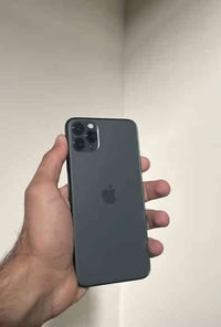 ايفون ١١ برو ماكس للبيع ✔️ ذاكرة ٢٥٦  نموذج m بطارية ١٠٠ (مستبدلة ) وم...