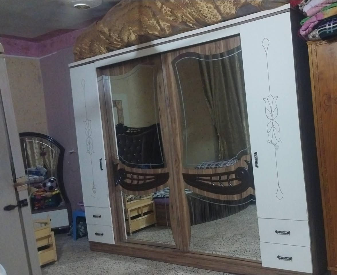 غرفة تركي كلش نضيفة بدون اضرار 8 قطع سعر 400 وبيها مجال عنوان بلدروز


**إذا كنت صاحب هذا الإعلان وتريد حذفه لأي سبب، رجاءا أرسل رسالة إلى الدعم الفني**