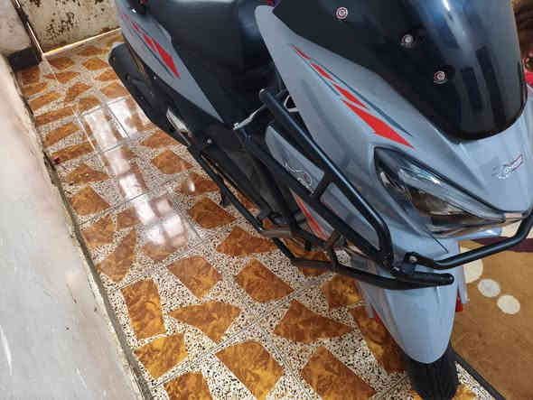 متاح دراجه. للبيع. جديده. مامفتوح بيها. برغي. السعر 900 العنوان ابو غرق ***********
