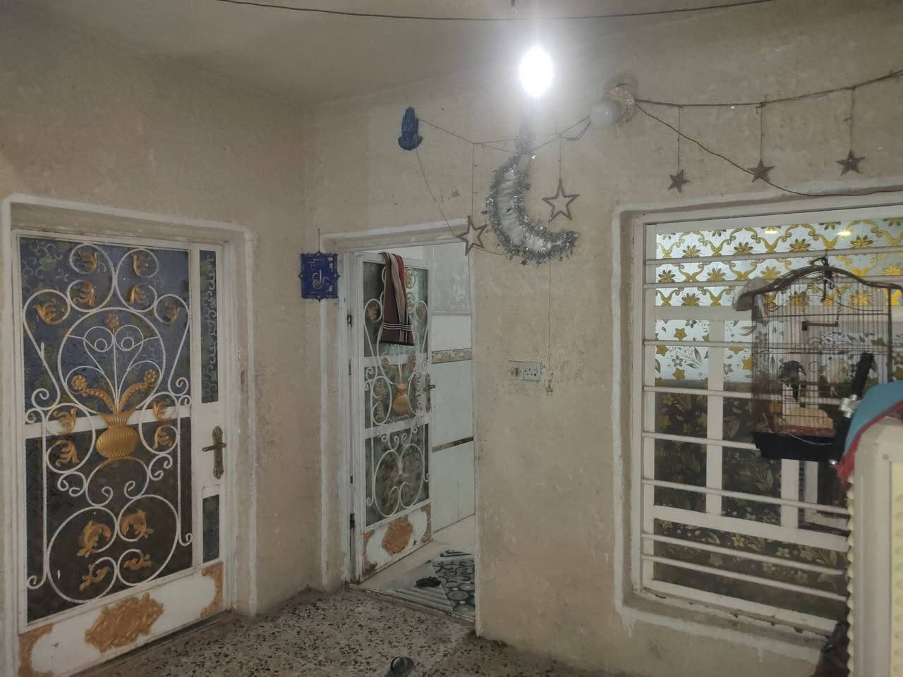 دار للبيع قطاع 41 أخر دربونه على الفلاح مقابل شارع الدراجات
يحتوى على استقبال 7متر و6غرف وصاله و مطبخ وصحيات  ومخزن كبير في السطح


**إذا كنت صاحب هذا الإعلان وتريد حذفه لأي سبب، رجاءا أرسل رسالة إلى الدعم الفني**