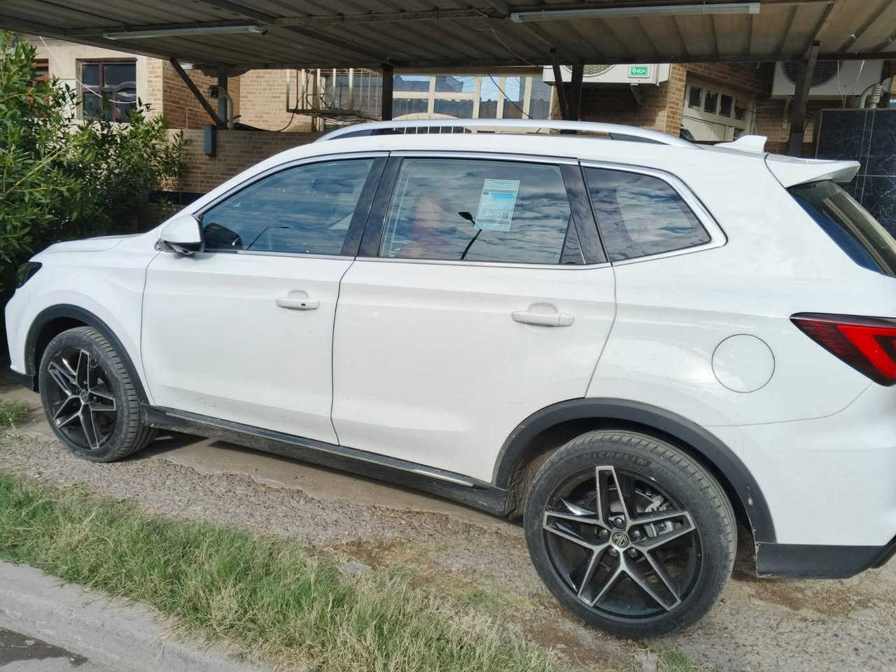 السلام عليكم ورحمة الله وبركاته.... للبيع بل النقد واقساط حسب المقدمة
سيارة mg5 ار اكس 2024
ا. للأستفار الاتصال على الرقم *********** 
السيارة بدون ايرباك السيارة جديدة جديدة جديدة 
 
المواصفات : بصمة / تشغيل عن بعد / فور ويل /  / محرك ١٥٠٠ تيربو / رادارات امامي ومنبه ماقبل الاصدام على الزجاج الامامي / مقعد السائق رجاج للتنبيه / توقف ذاتي/ تحديد مسار / صندوق كهرباء / لايت LED   / زينون / سايد بريك بصمة / مقاعد تدفئة  / مرأة وسطية تعتيم ذاتي / نضام سپورت وايكو / نظام نزول منحدارات / شاشة كبيرة / تحكم ستيرن و اوامر صوتية  / قيادة تفاعلية / تحديد
 سرعة  / خمس بصمات ودخول ذكي   ..وغزال حراري بل الكامل ،،،كشنت جلد احمر!/بانوراما 
اعلة فئة بل mg

مكاني  // بغداد الجديدة الغدير 
للاستفسار والتواصل : *********** 
السيارة كلش، جديد بمعنى الكلمة
وين متريد وديه سونر اي ا
رقم بغداد الجديد 
وألف عافية على الي يأخذها
السيارة باسمي ثاني يوم تحويل.
هزاه جديدة
