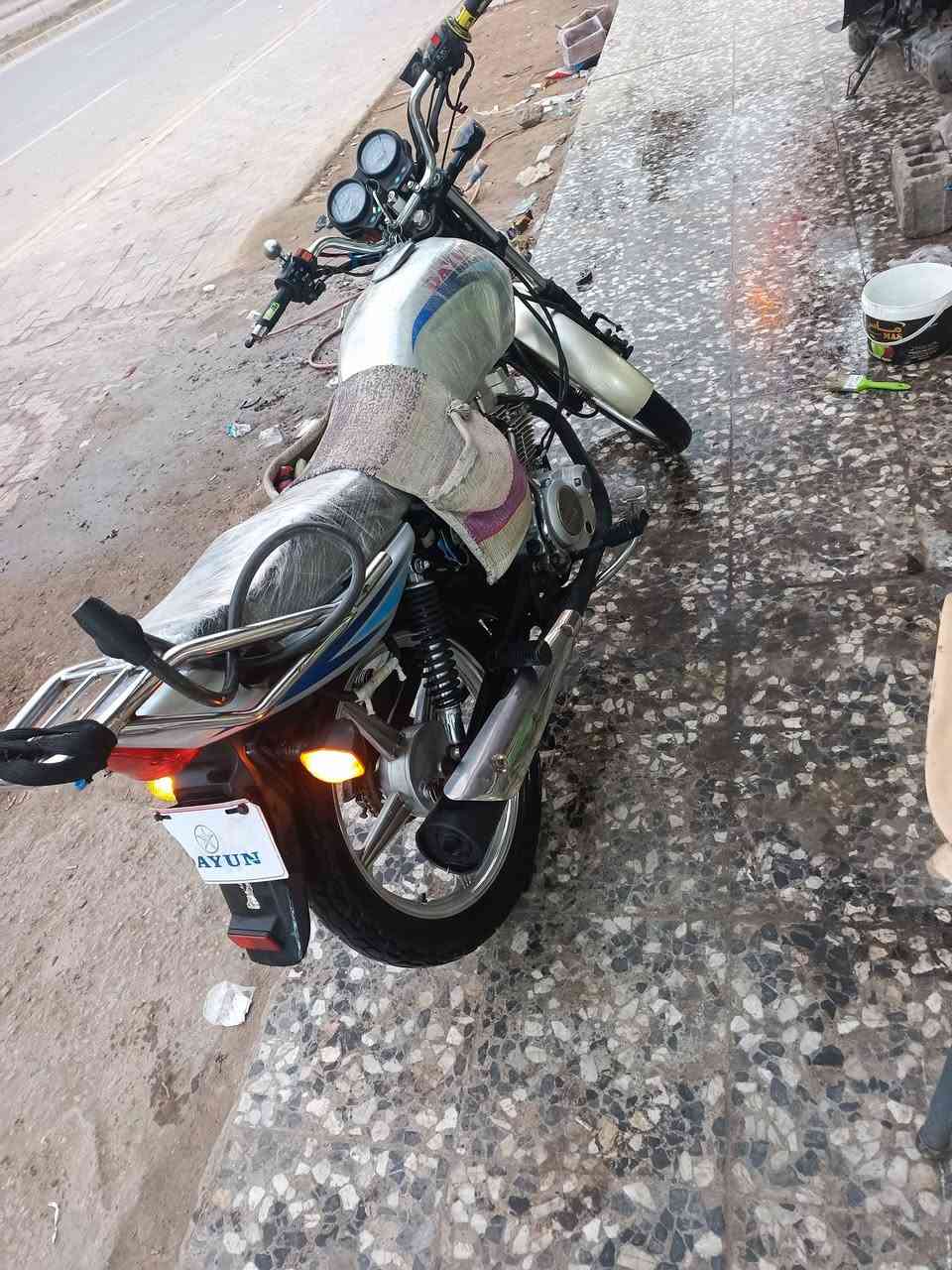 سلام عليكم دايون عضم للبيع دراجه حلوه اونضيفه دراجه كلك اوراقه ضايعه اشوكت ما الكاهن نطيكياهن السعر 550او بيه مجال مكاني كربلاء الحر ***********
