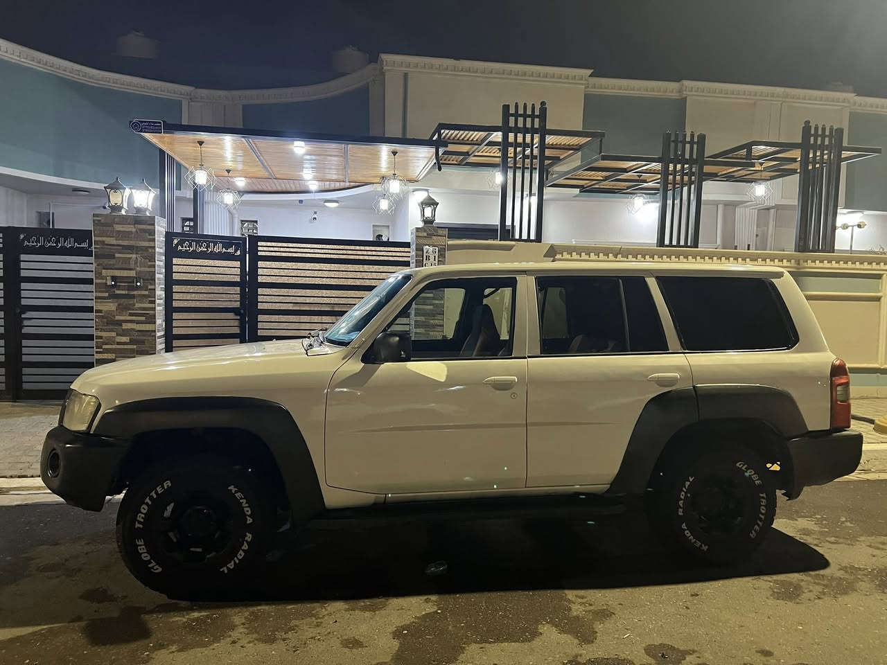 اللهم صلي على محمد وال محمد
نيسان باترول مزاد وزارة الداخليه 2008 اوراقها كامله ترقيم السياره عليك..... ترقيم السياره عليك 
السياره جاهزه من كلشي نقصها الطوافه والكيلو متر 
مكان السياره البصره / السعر قفل 65$
***********
