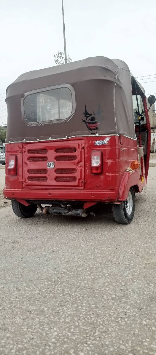 سلام عليكم... تكتك. موديل.. 18.. سنويه. رقم واسط.. . مكينه حلوة. ناعمه.. كشر نضيف. مجمبزة. سفريات... . كهربائيات ڱڵـه  شغاله.. .  مكانه بابل. الحمزة الغربي .  سعرة. 4600وبيه مجال.  .... ***********
