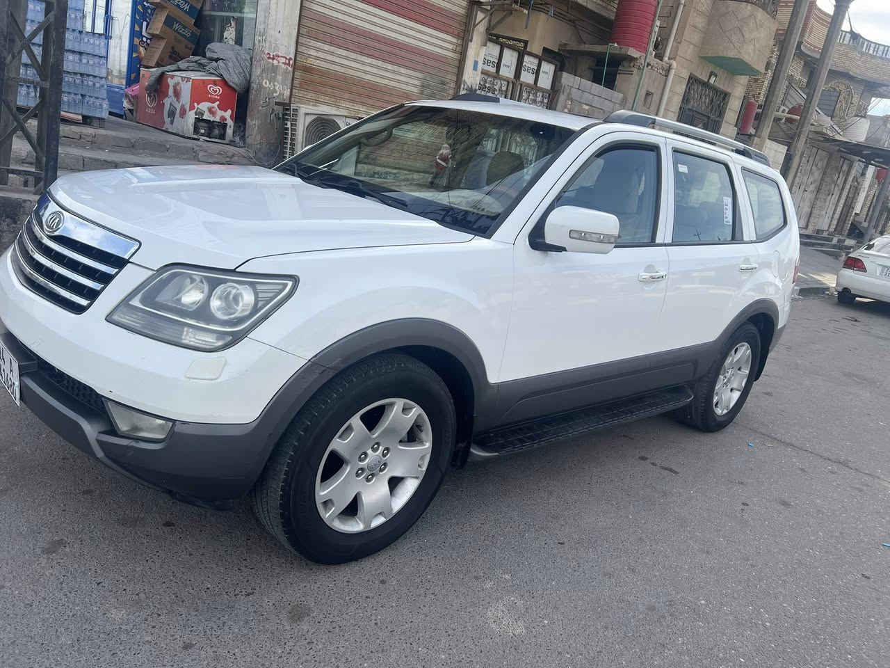 السلام عليكم كيامهافي البيع مديل 2013 مكفولة كفالة عامة من صبغ وضربة وتبديل مكينة كيركفالة تبريدتدفئه حدادة تخم تايرفورويل زراك لايت زنون شاشة باب خلفي شفط بصمة فل مواصفات واخدعلئ واحد رقم جديدوبسمي سيارةًجديدةًكلش ومال جناي مامتعبها وبل عافية الي ياخذهامكاني بصرة حي شرطةًرقمي *********** سنوية 2030  السعر155 ومجال قليل
