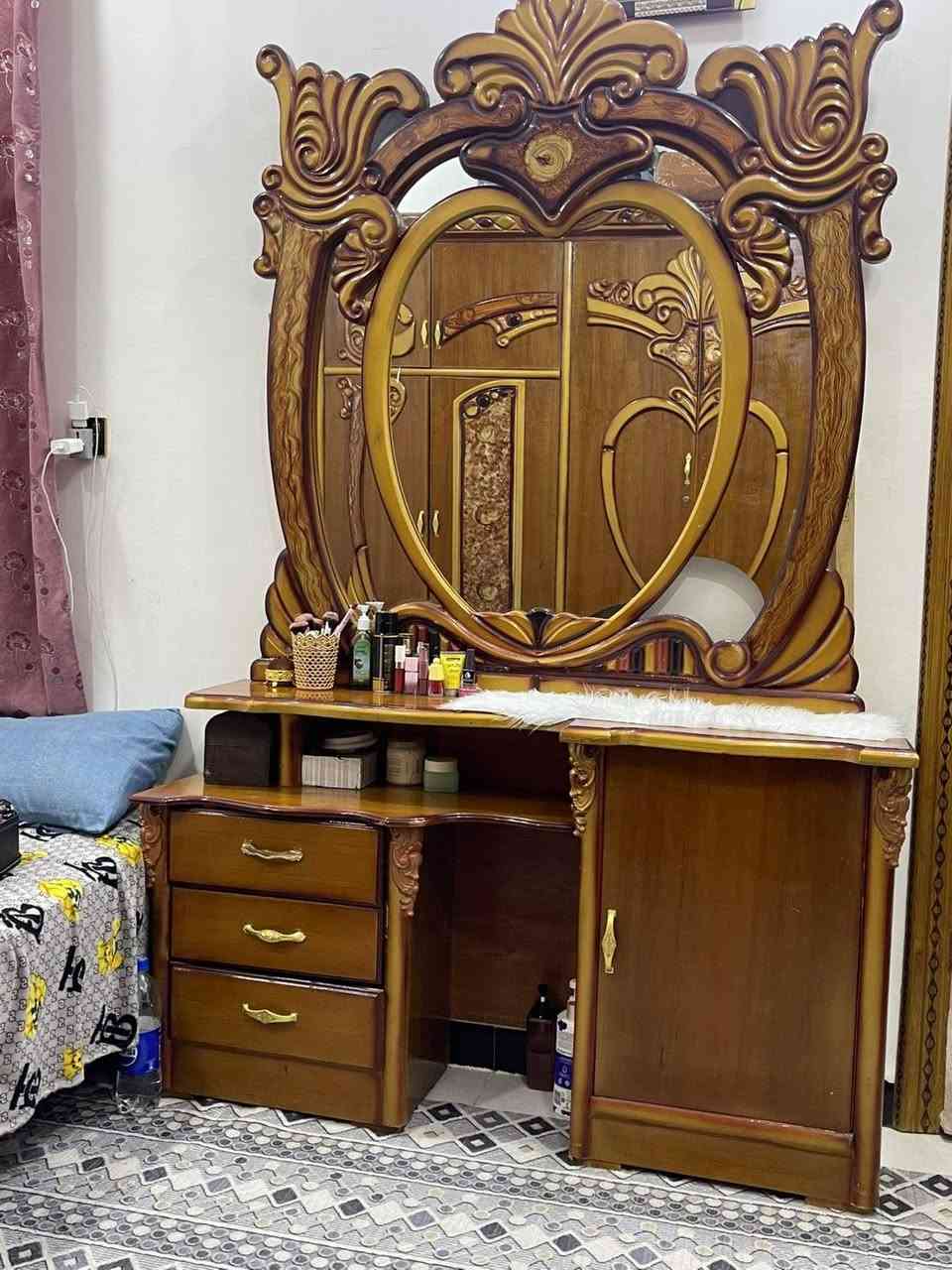 غرفه نوم للبيع
السعر 550وبيها مجال
رقم التليفون ***********
