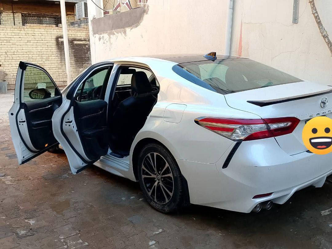 كامري XSEموديل 2018فول سياره كلين  من امريكا بيها كلير باب سائق فقط بدون حادث كود واحد سياره فول مواصفات للاستفسار ع الرقم ***********
