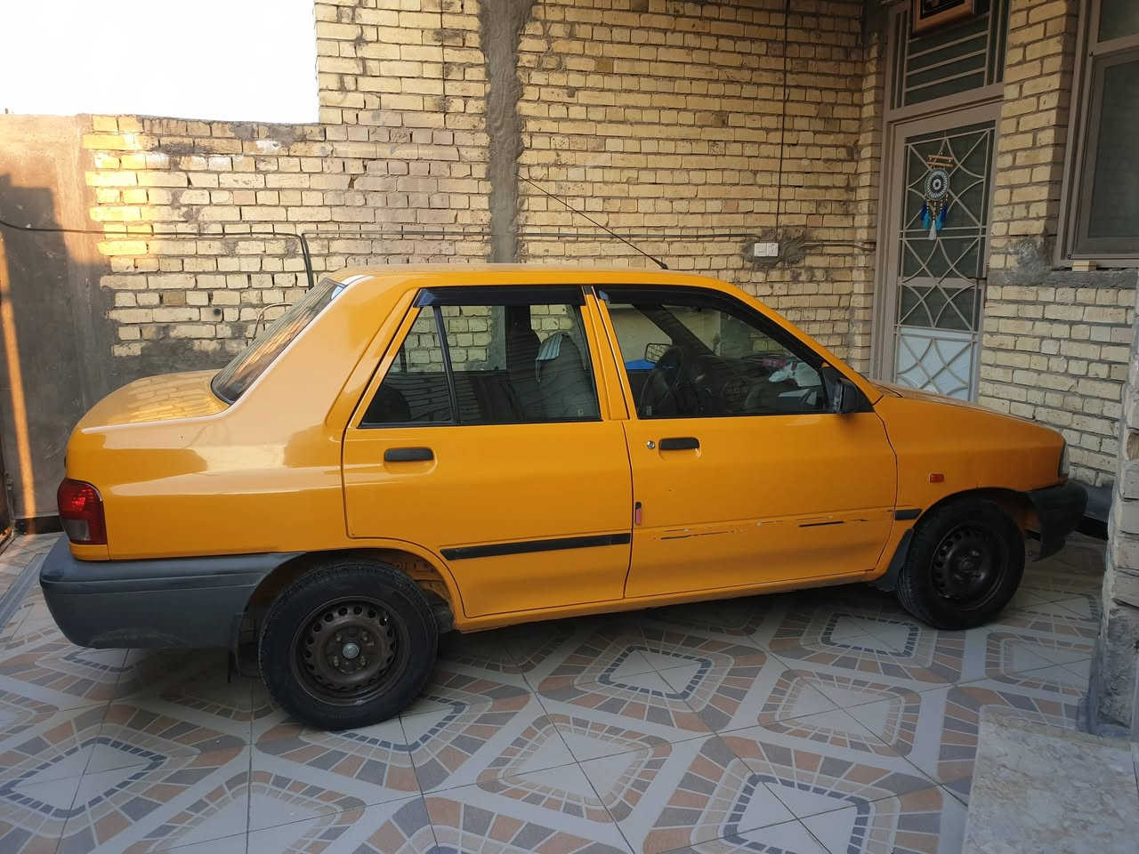 سلام عليكم عندي سايبه 2018 البيع مراسله على رقم ***********
